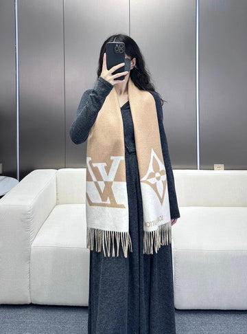VS - LOV Scarf - 210