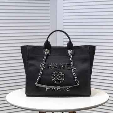 Designer bags by Chanel 086