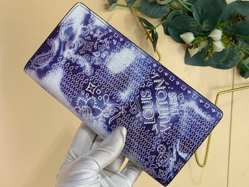 VS - LOV Wallets - 533