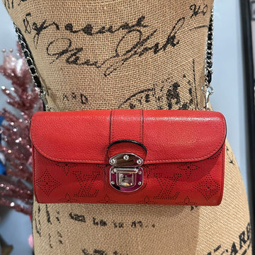 The Junco Wallet on Chain -CS LV Mahina in Red Leather