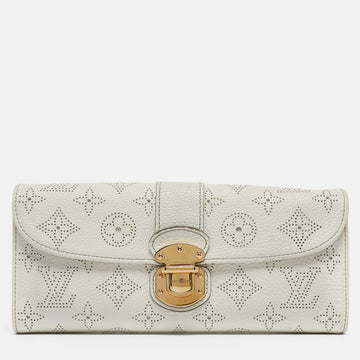 White Monogram Mahina Leather Amelia Wallet