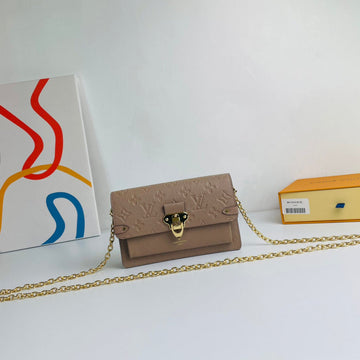 VS - LOV Wallet - 1366