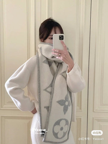 VS - LOV Scarf - 003