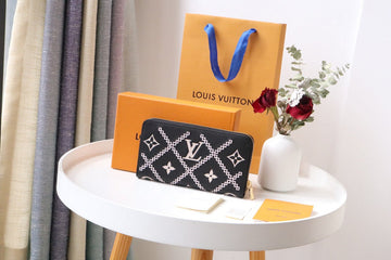 VS - LOV Wallets - 654