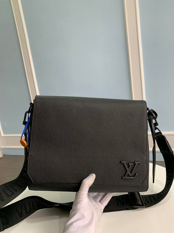 VS - LOV Women Bag - 2681