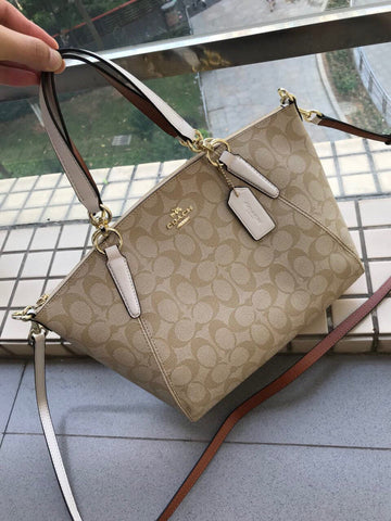 VS - CAH Bags - 641
