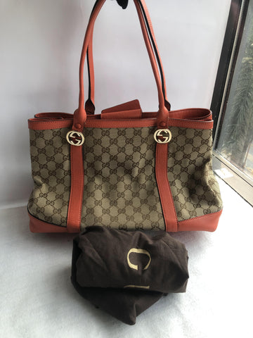 CS Canvas Shoulder Bag