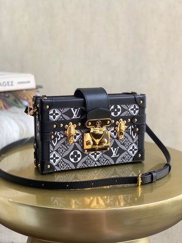 LOV2 Bags - Luxurious Bags  1344