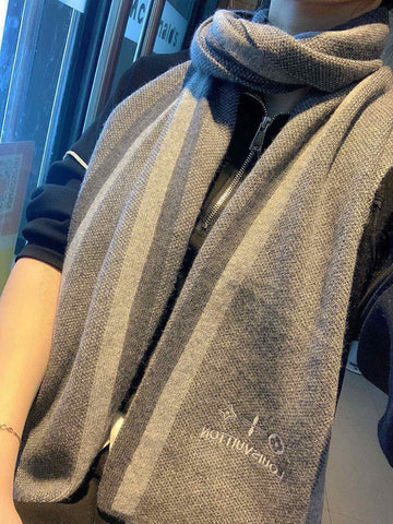 VS - LOV Scarf - 227