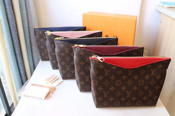 VS Fashion Lu-Vi bags - 1970