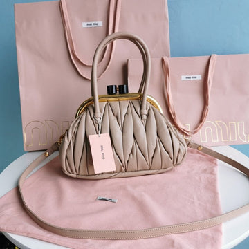 VS - MMU Bags - 043