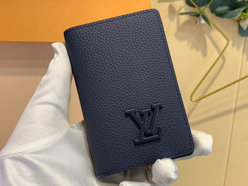 VS - LOV Wallets - 250