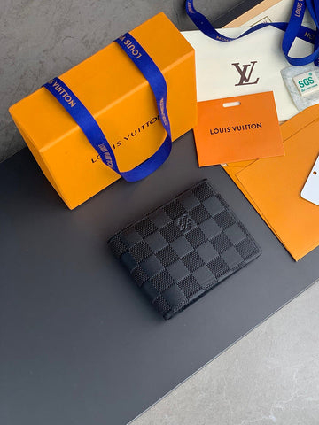 VS - LOV Wallets - 335
