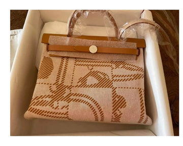 VS - HMS Bags - 045