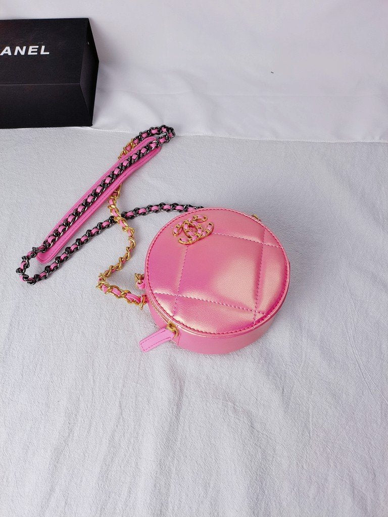Designer bags by Chanel 227