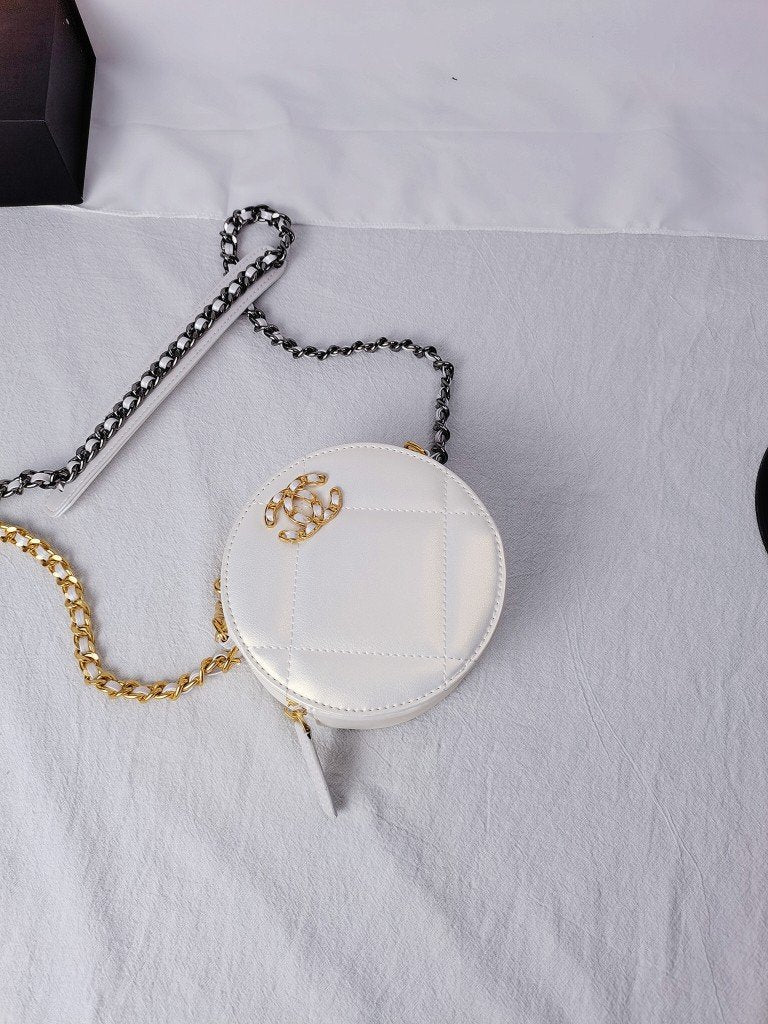 Designer bags by Chanel 225