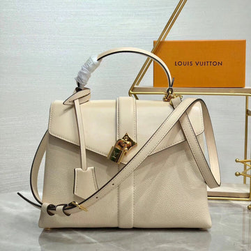 LOV2 Bags - Luxurious Bags  1149