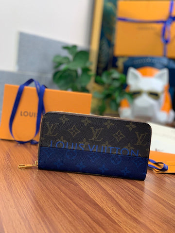 VS - LOV Wallets - 555