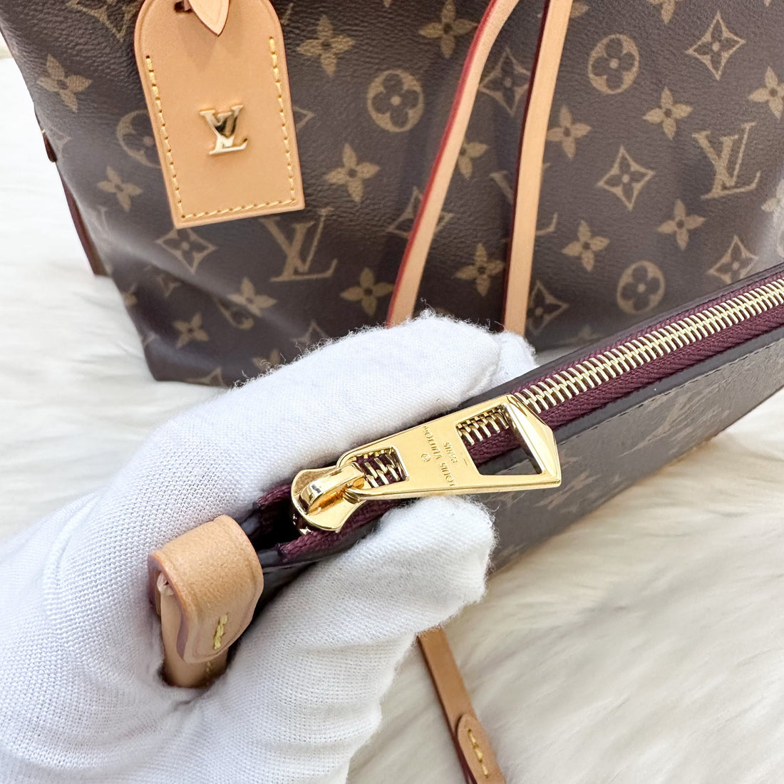 LV Carryall PM in Monogram Canvas and GHW
