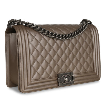 Chanel Boy Bag - New Medium