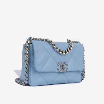 Chanel Chanel 19 - Small