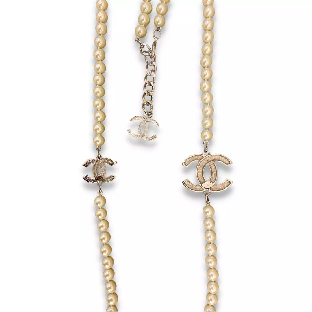 CHANEL LONG PEARLS CC NECKLACE