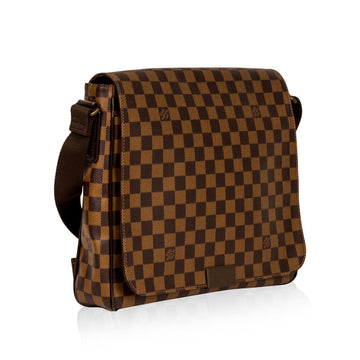 Louis Vuitton District PM - Monogram Canvas