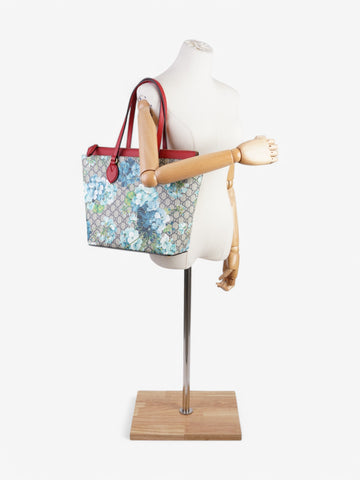 Gucci Linea A Zip Tote CS Supreme / CS Bloom / Red Coated Canvas Medium
