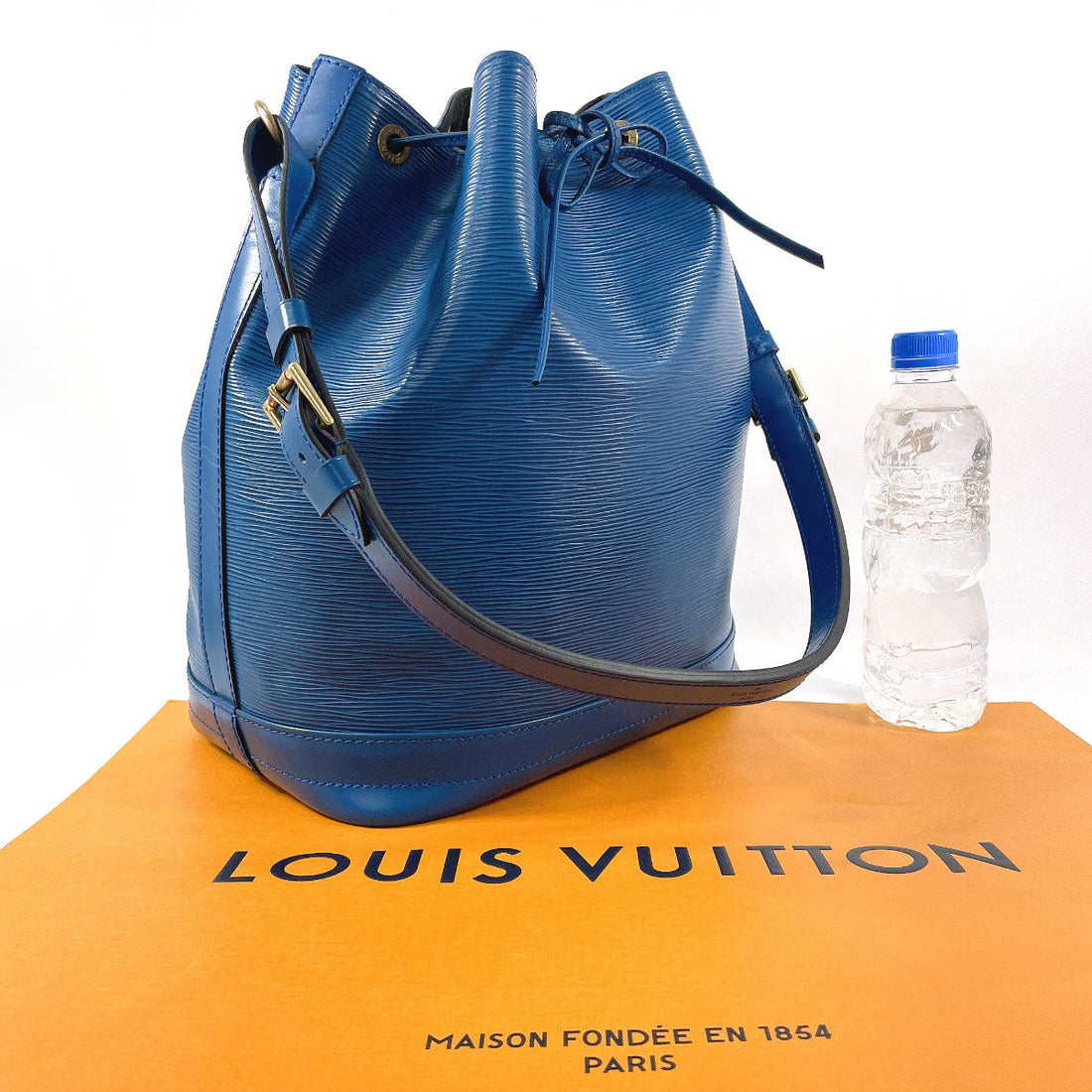 Louis Vuitton Noe Shoulder Bag M44005 Blue