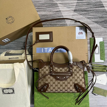 VS 681690 shoulder bag Handbag Aria Real Leather/pvc brown