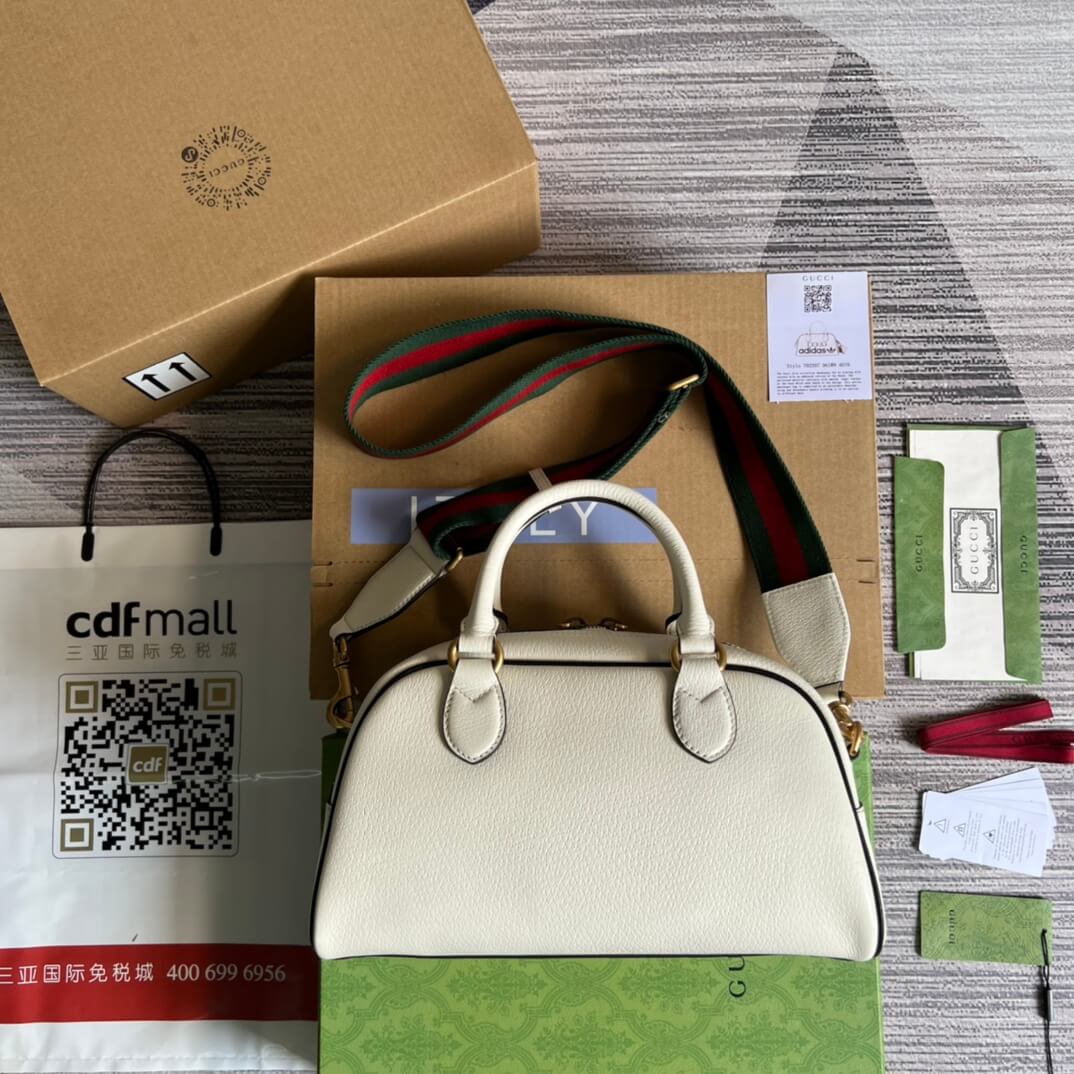 VS 702397 shoulder bag Handbag white adidas x GC