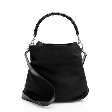 Gucci Vintage Nylon Bamboo Hobo (SHF-4WRjjt)