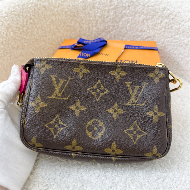 LV Mini Pochette Accessoires in Christmas Animation Monogram Canvas (Alps)