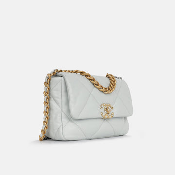 Chanel Chanel 19 - Small