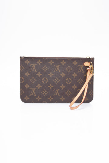 LOUIS VUITTON Monogram Wristlet