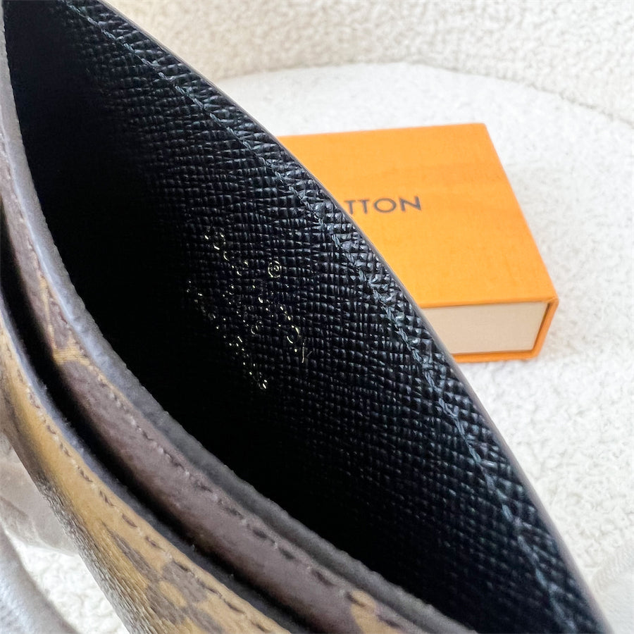 LV Flat Card Holder in Reverse Monogram Canvas