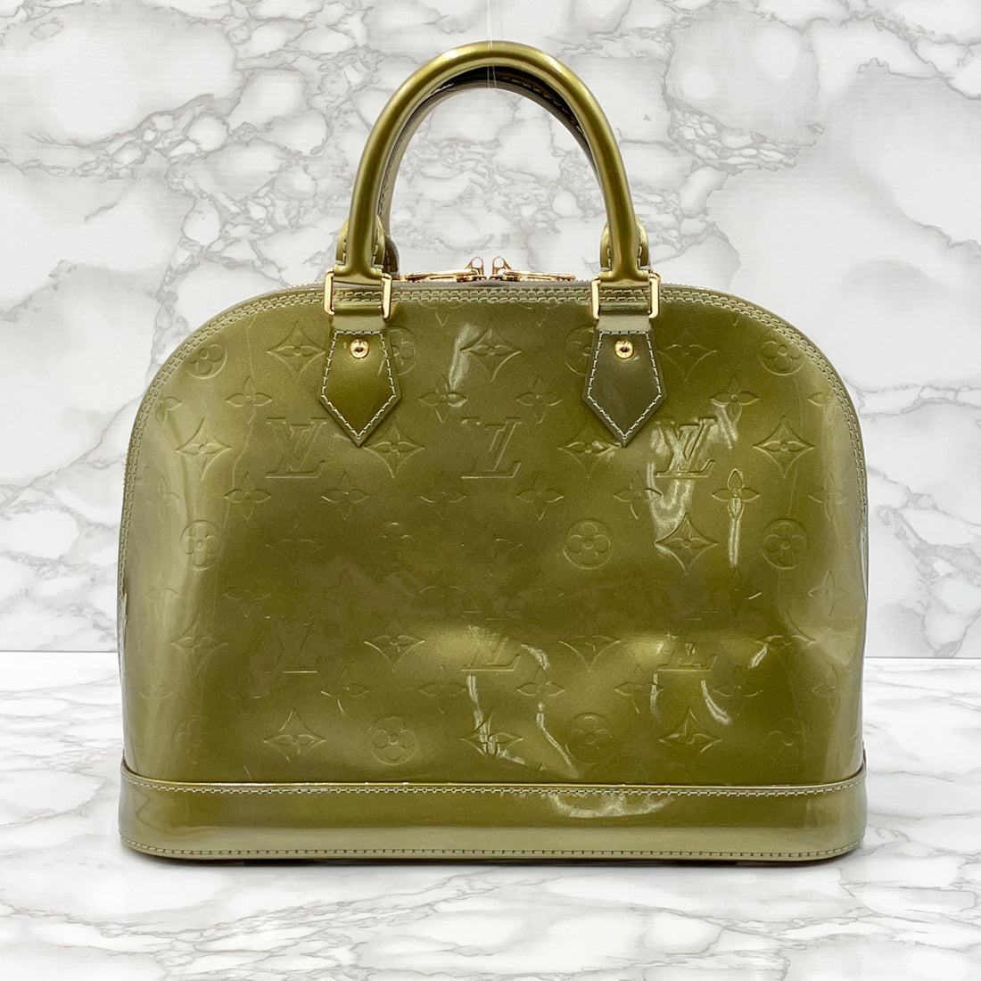 LOUIS VUITTON Vernis Alma handbag