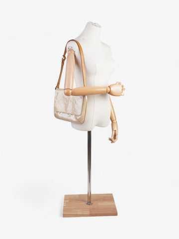 Louis Vuitton Thompson Street Monogram Vernis / Beige Vernis Leather