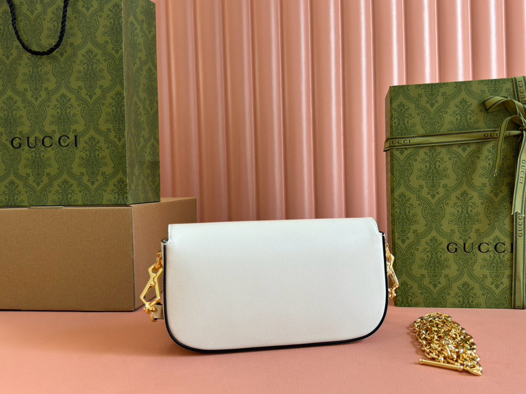 VS horsebit 1955 24cm small shoulder bag white calfskin