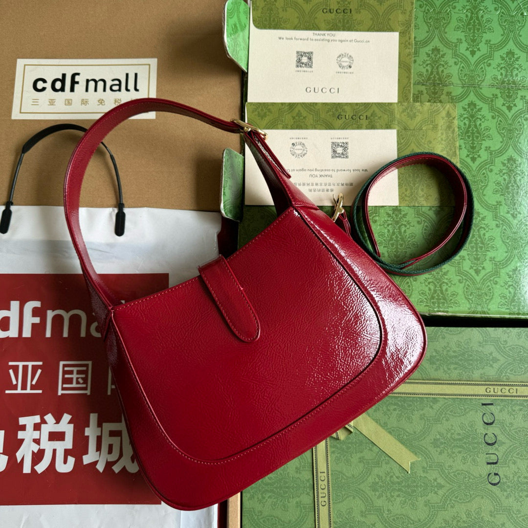 VS JACKIE MINI 19 SHOULDER BAG IN DARK RED CALFSKIN