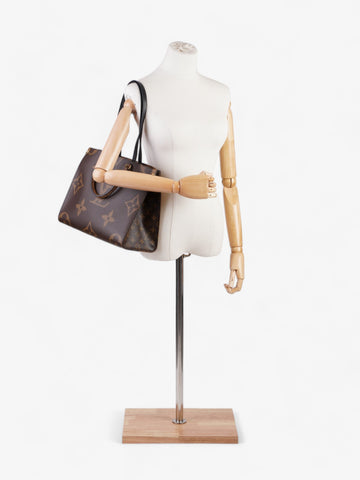 Louis Vuitton OnTheGo Monogram / Monogram Reverse Coated Canvas MM