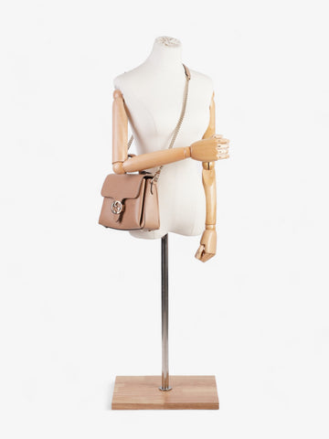 Gucci Interlocking CS Chain Beige Leather