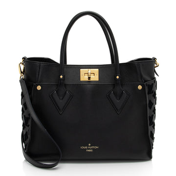 Louis Vuitton Calfskin Tufted Monogram Canvas On My Side MM Tote (SHF-QMhDUi)