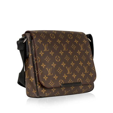 Louis Vuitton District PM - Monogram Canvas