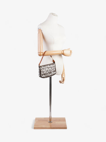 Louis Vuitton x Stephen Sprouse Pochette Accessoires Monogram / White Coated Canvas