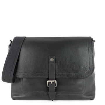 Louis Vuitto Omaha Utah Leather Messenger Bag