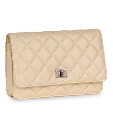 Chanel Re-issue Wallet on Chain
