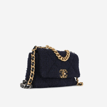 Chanel Chanel 19 - Small