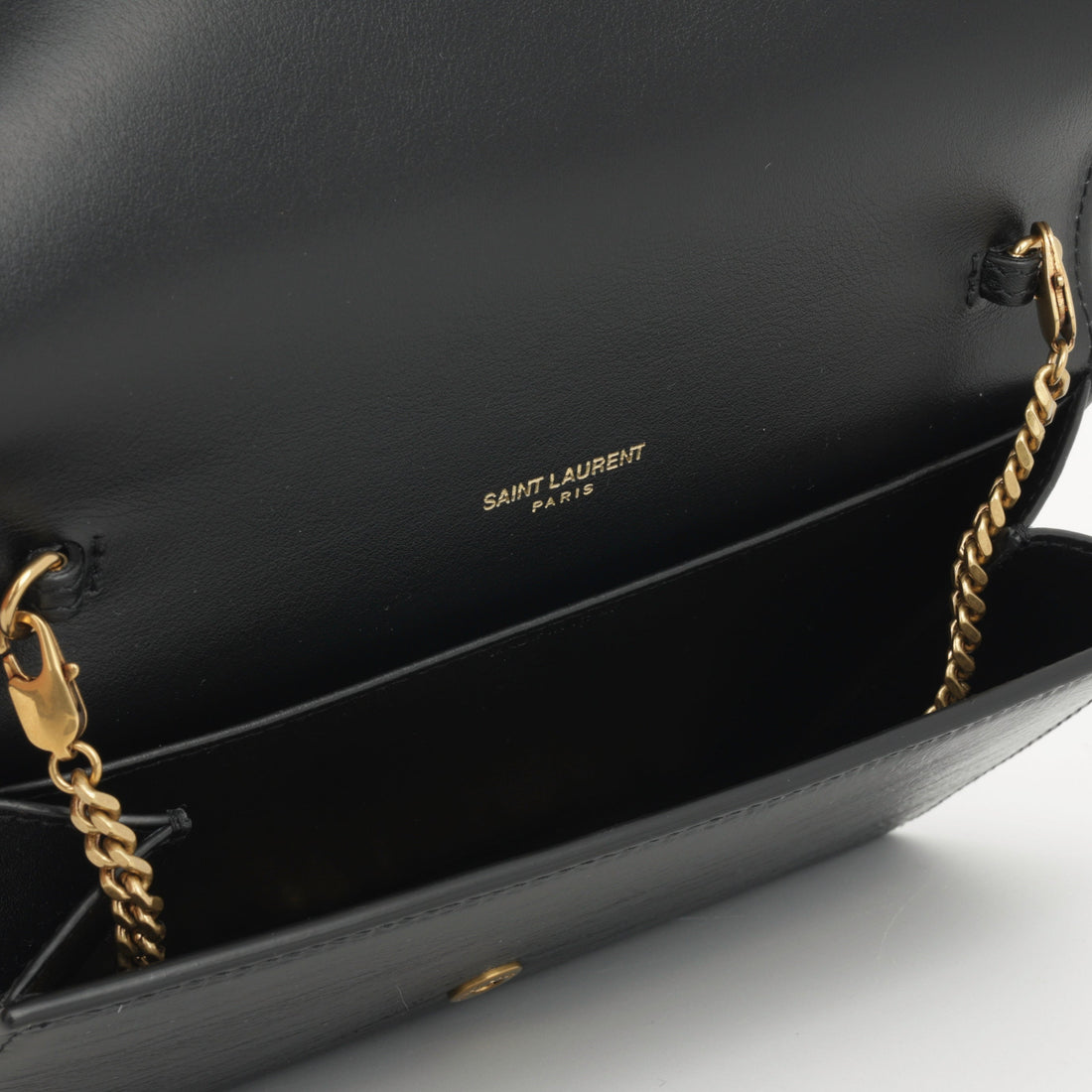 Uptown Chain Wallet