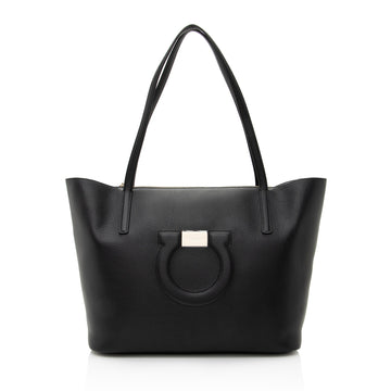 Salvatore Ferragamo Grained Calfskin Gancini Medium Tote (SHF-22745)